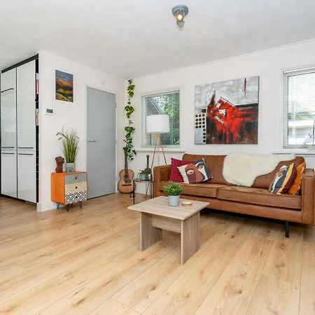 Landhuisje 31 'de Akkersteen' Bospark Ijsselheide Zwolle * Hattemerbroek