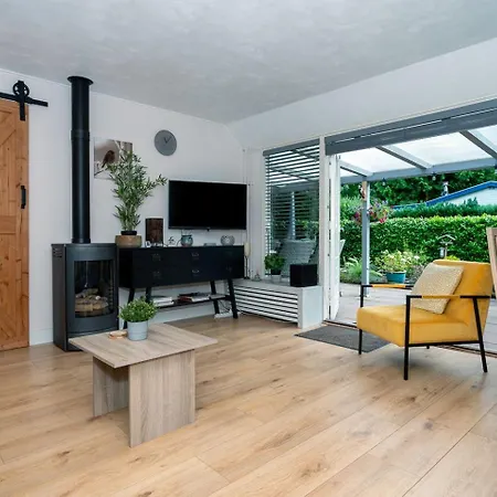 Landhuisje 31 'de Akkersteen' Bospark Ijsselheide Zwolle Holiday home Hattemerbroek